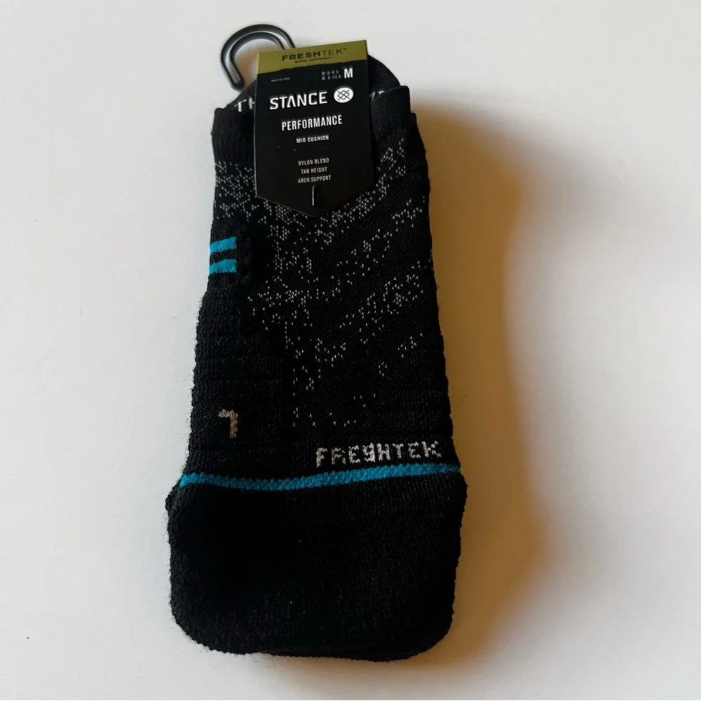 STANCE PERFORMANCE MID CUSHION FRESHTEK ATHLETIC SOCKS BLACK UNISEX MEDIUM NWT